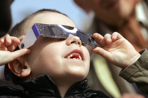 young-boy-total-solar-eclipse-viewing